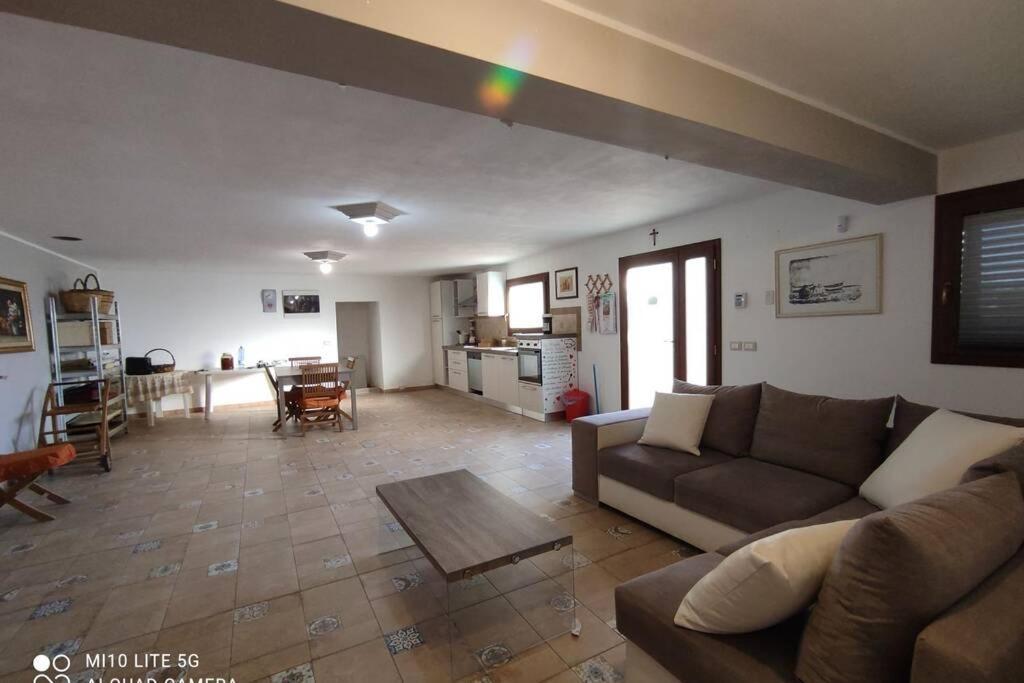 Casa Relax In Periferia Con Ingresso E Parcheggio Privato. Appartement Zimmardo Buitenkant foto