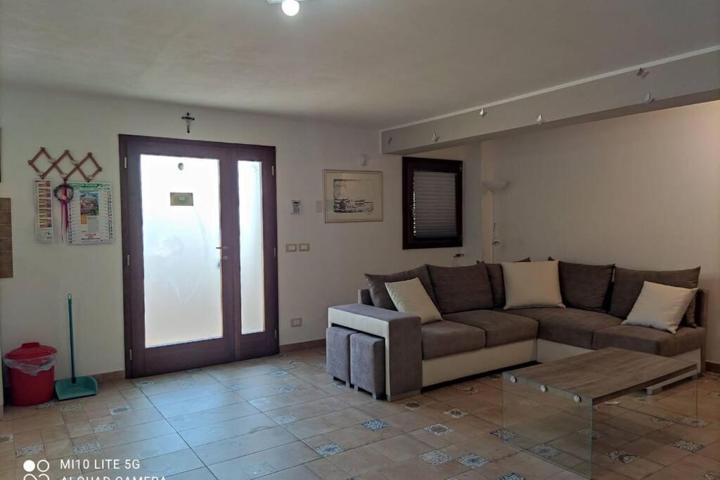 Casa Relax In Periferia Con Ingresso E Parcheggio Privato. Appartement Zimmardo Buitenkant foto